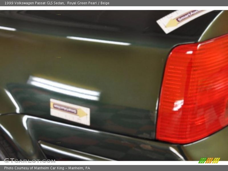 Royal Green Pearl / Beige 1999 Volkswagen Passat GLS Sedan