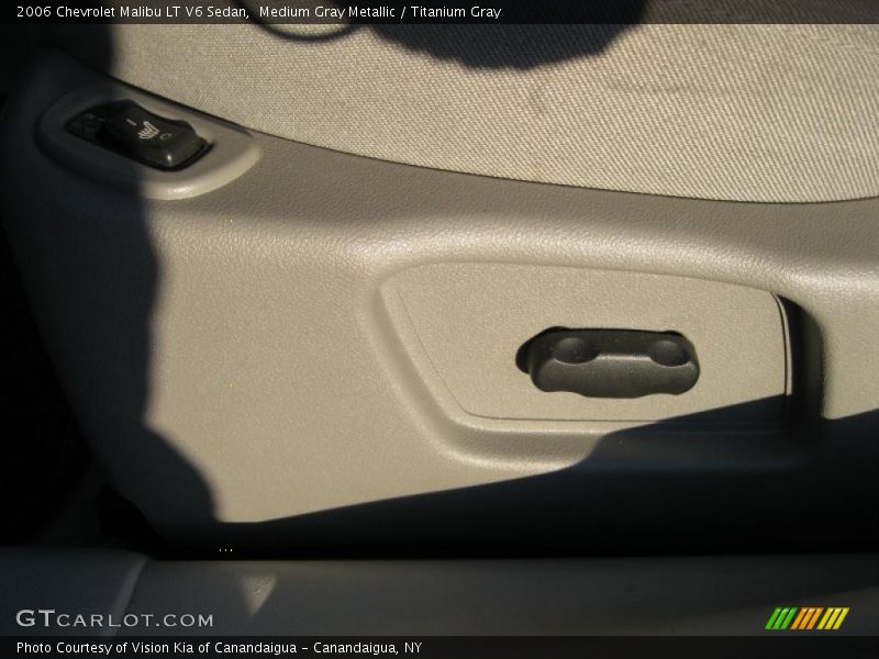 Medium Gray Metallic / Titanium Gray 2006 Chevrolet Malibu LT V6 Sedan