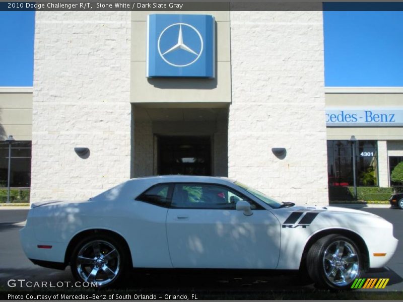 Stone White / Dark Slate Gray 2010 Dodge Challenger R/T