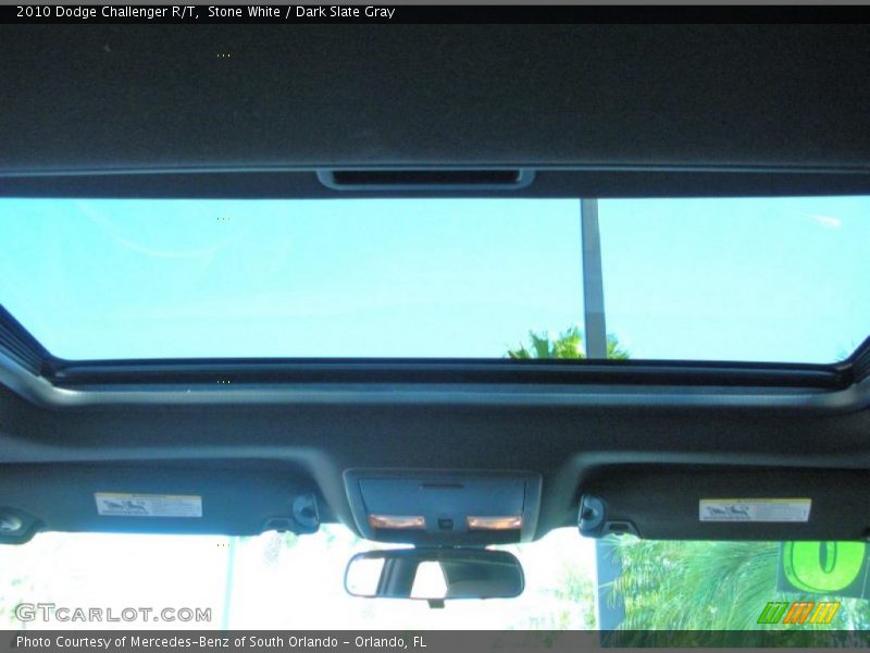 Stone White / Dark Slate Gray 2010 Dodge Challenger R/T