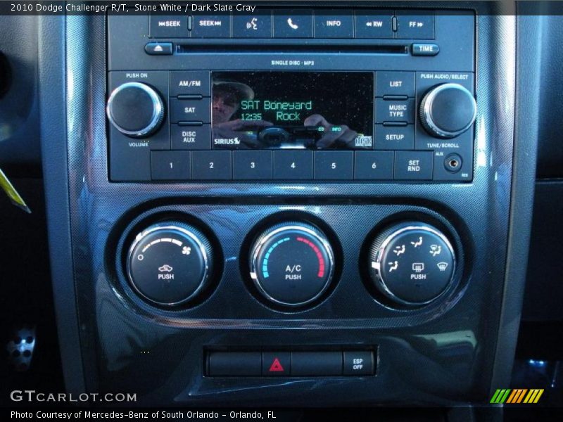 Stone White / Dark Slate Gray 2010 Dodge Challenger R/T