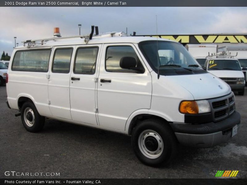 Front 3/4 View of 2001 Ram Van 2500 Commercial