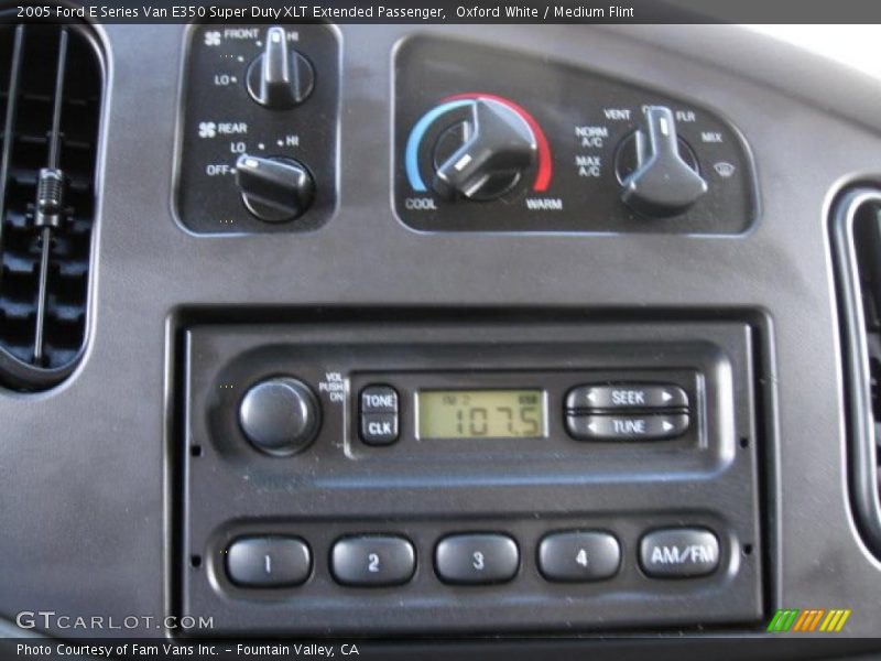 Controls of 2005 E Series Van E350 Super Duty XLT Extended Passenger