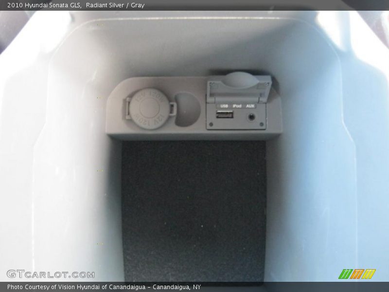 Radiant Silver / Gray 2010 Hyundai Sonata GLS