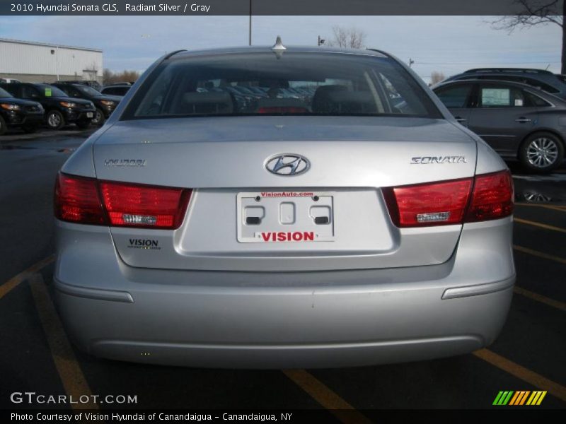 Radiant Silver / Gray 2010 Hyundai Sonata GLS