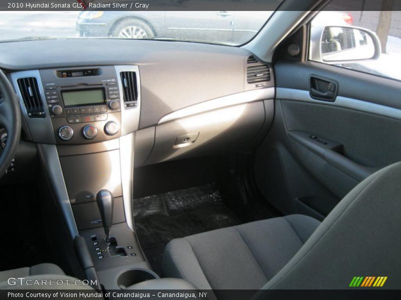 Radiant Silver / Gray 2010 Hyundai Sonata GLS
