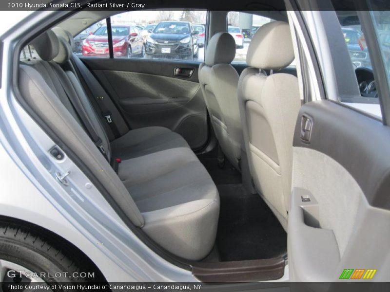 Radiant Silver / Gray 2010 Hyundai Sonata GLS