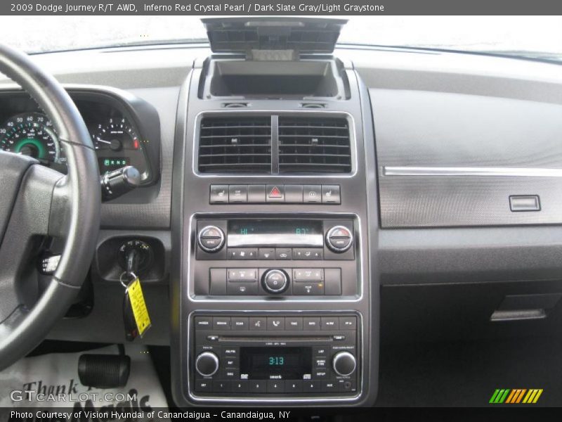 Dashboard of 2009 Journey R/T AWD