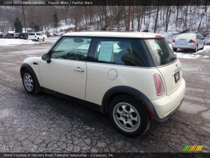 Pepper White / Panther Black 2005 Mini Cooper Hardtop
