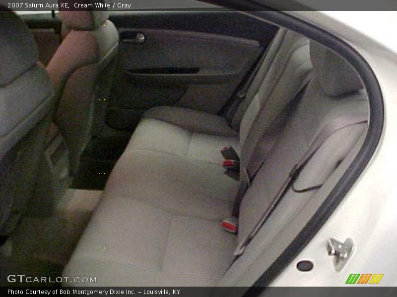 Cream White / Gray 2007 Saturn Aura XE