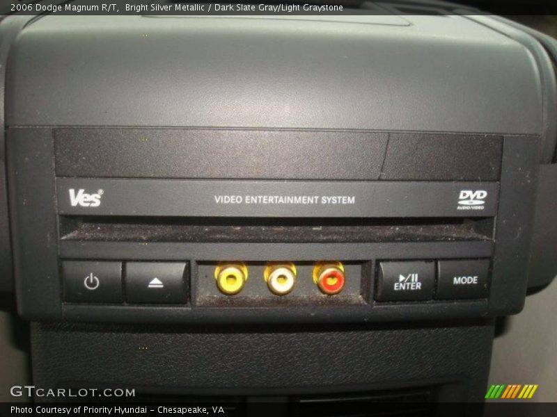 Bright Silver Metallic / Dark Slate Gray/Light Graystone 2006 Dodge Magnum R/T