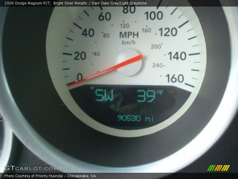 Bright Silver Metallic / Dark Slate Gray/Light Graystone 2006 Dodge Magnum R/T