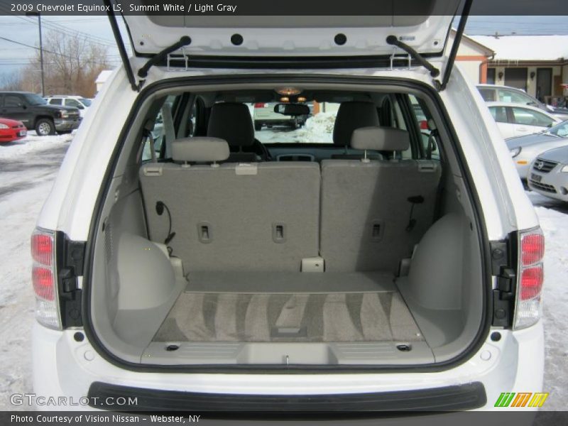  2009 Equinox LS Trunk