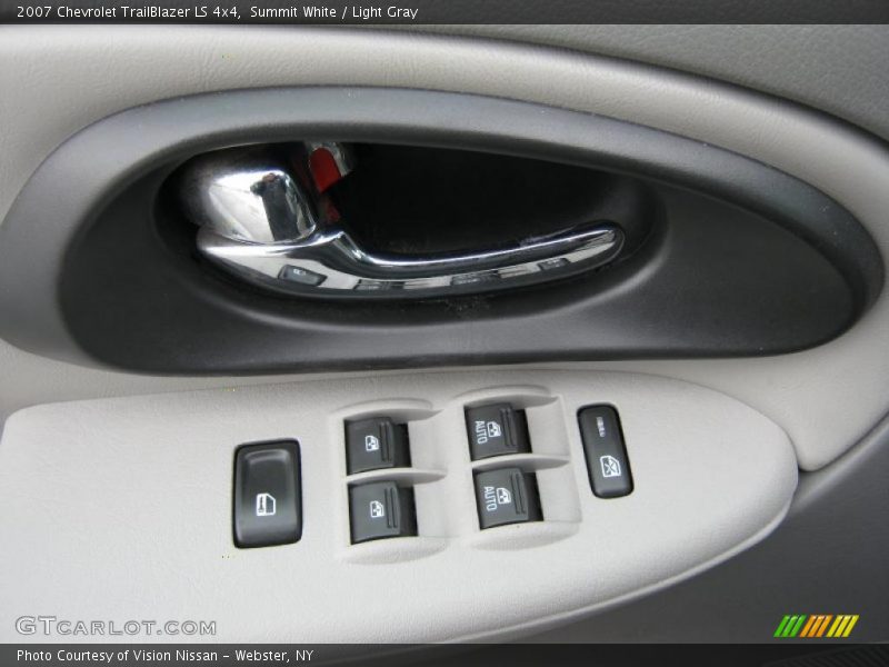 Summit White / Light Gray 2007 Chevrolet TrailBlazer LS 4x4