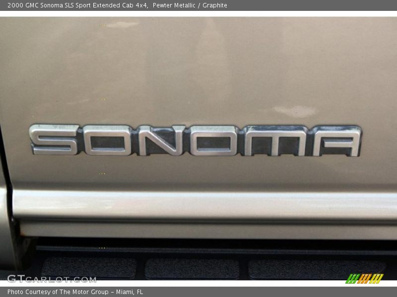  2000 Sonoma SLS Sport Extended Cab 4x4 Logo