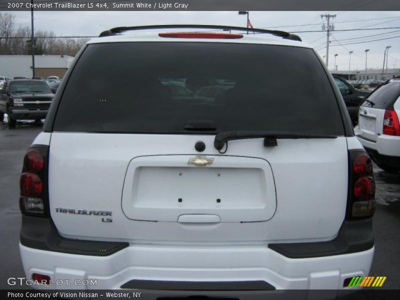 Summit White / Light Gray 2007 Chevrolet TrailBlazer LS 4x4