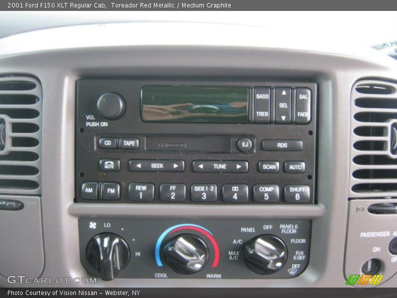 Toreador Red Metallic / Medium Graphite 2001 Ford F150 XLT Regular Cab