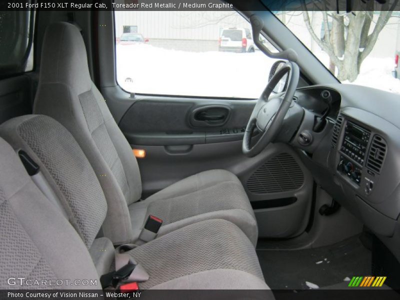 Toreador Red Metallic / Medium Graphite 2001 Ford F150 XLT Regular Cab