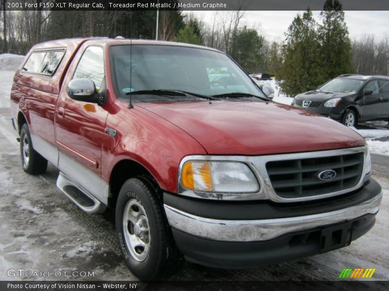 Toreador Red Metallic / Medium Graphite 2001 Ford F150 XLT Regular Cab