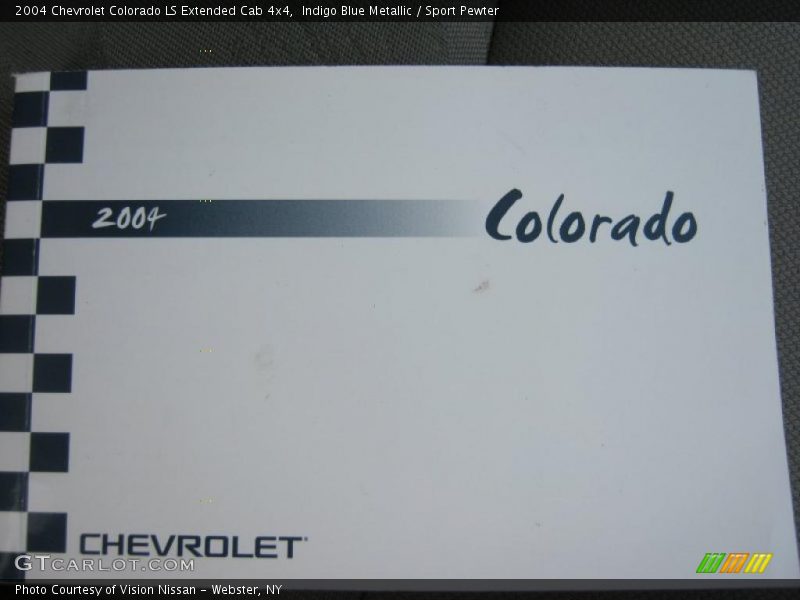 Indigo Blue Metallic / Sport Pewter 2004 Chevrolet Colorado LS Extended Cab 4x4