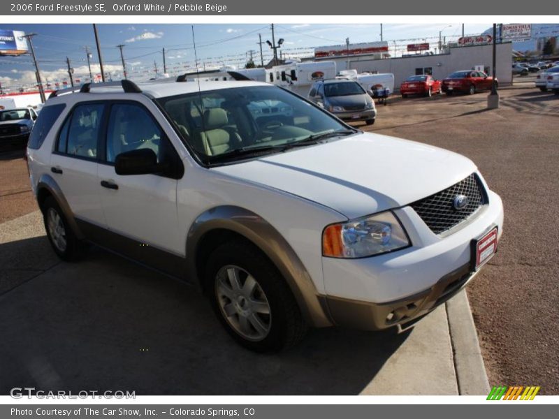 Oxford White / Pebble Beige 2006 Ford Freestyle SE