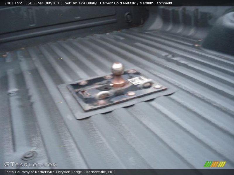 Harvest Gold Metallic / Medium Parchment 2001 Ford F350 Super Duty XLT SuperCab 4x4 Dually