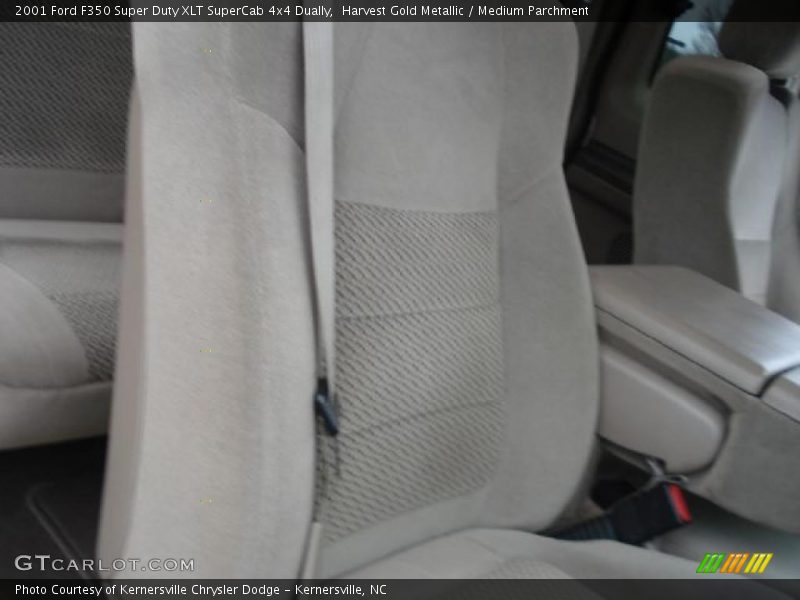 Harvest Gold Metallic / Medium Parchment 2001 Ford F350 Super Duty XLT SuperCab 4x4 Dually