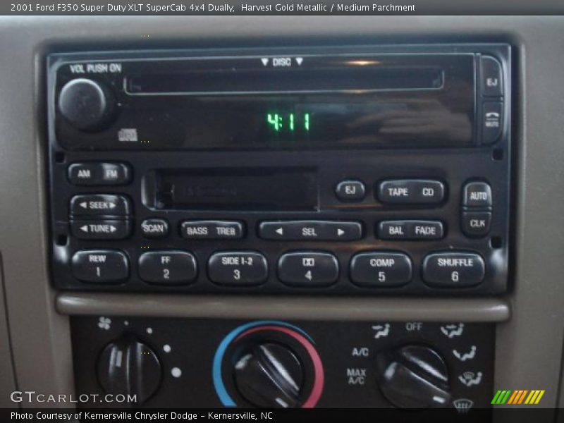 Controls of 2001 F350 Super Duty XLT SuperCab 4x4 Dually