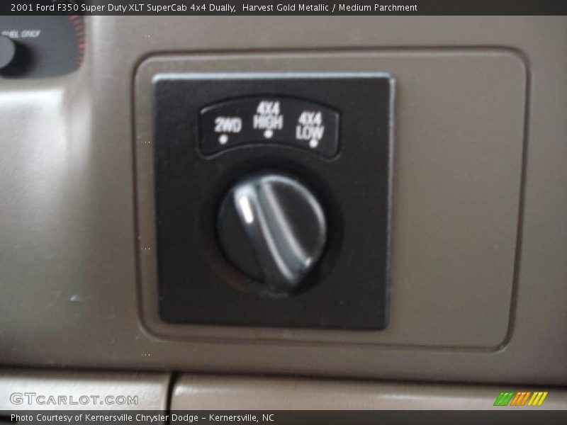 Harvest Gold Metallic / Medium Parchment 2001 Ford F350 Super Duty XLT SuperCab 4x4 Dually