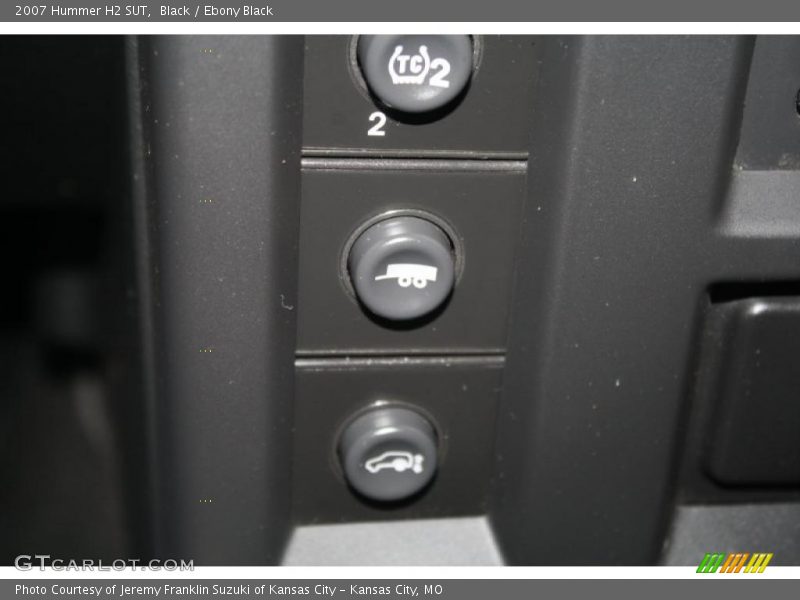 Black / Ebony Black 2007 Hummer H2 SUT