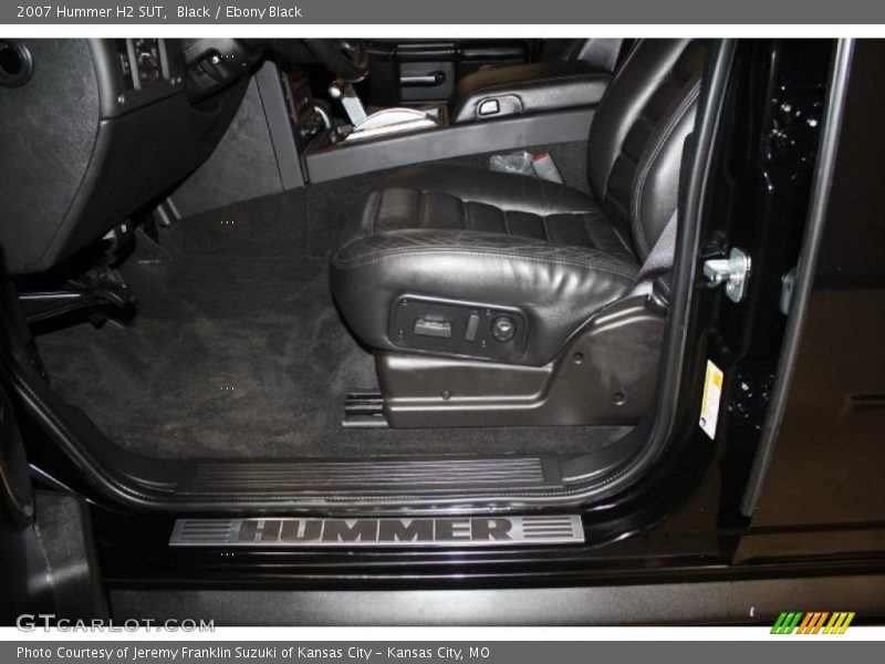 Black / Ebony Black 2007 Hummer H2 SUT