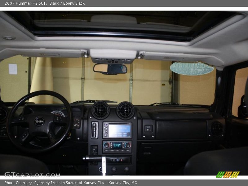Black / Ebony Black 2007 Hummer H2 SUT