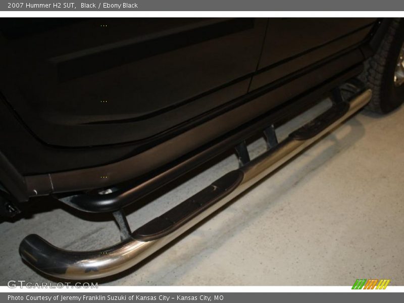 Black / Ebony Black 2007 Hummer H2 SUT