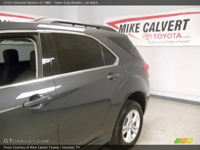 Cyber Gray Metallic / Jet Black 2010 Chevrolet Equinox LT AWD