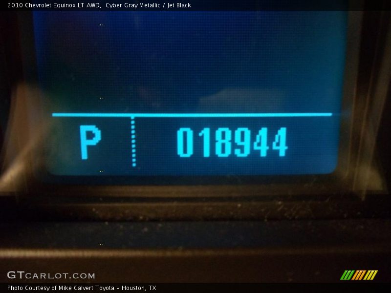 Cyber Gray Metallic / Jet Black 2010 Chevrolet Equinox LT AWD