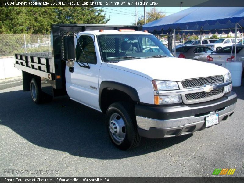 Summit White / Medium Gray 2004 Chevrolet Silverado 3500HD Regular Cab Chassis
