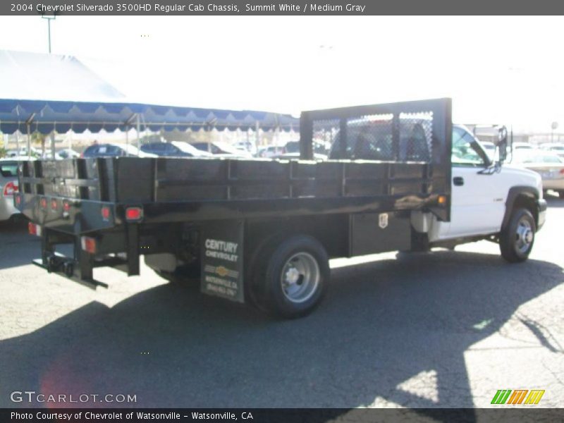Summit White / Medium Gray 2004 Chevrolet Silverado 3500HD Regular Cab Chassis