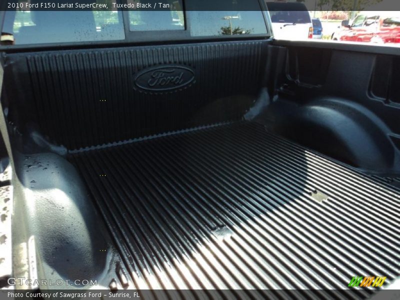 Tuxedo Black / Tan 2010 Ford F150 Lariat SuperCrew