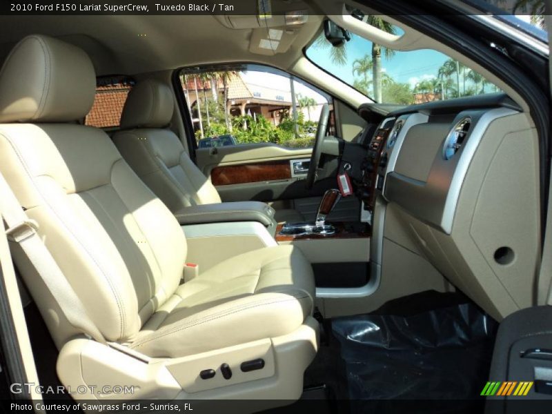 Tuxedo Black / Tan 2010 Ford F150 Lariat SuperCrew