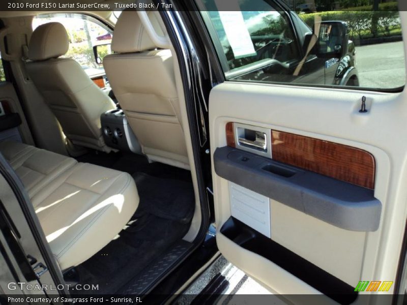 Tuxedo Black / Tan 2010 Ford F150 Lariat SuperCrew