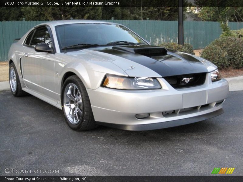 Silver Metallic / Medium Graphite 2003 Ford Mustang GT Coupe