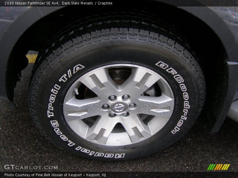  2010 Pathfinder SE 4x4 Wheel
