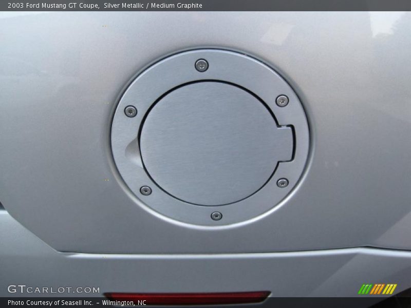 Silver Metallic / Medium Graphite 2003 Ford Mustang GT Coupe