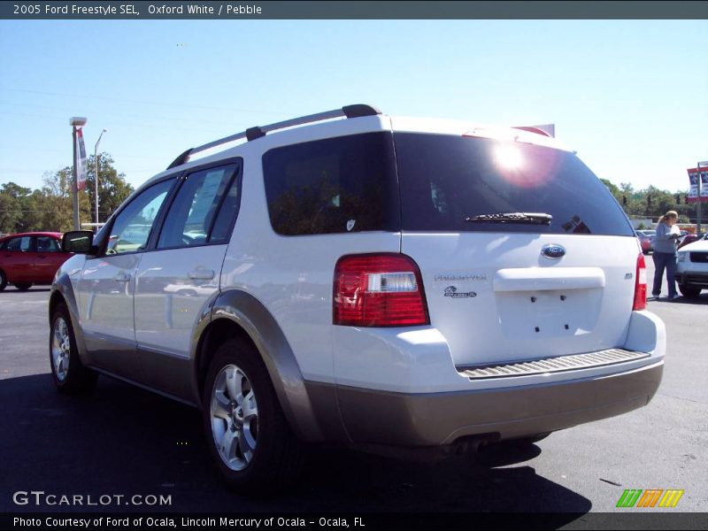 Oxford White / Pebble 2005 Ford Freestyle SEL