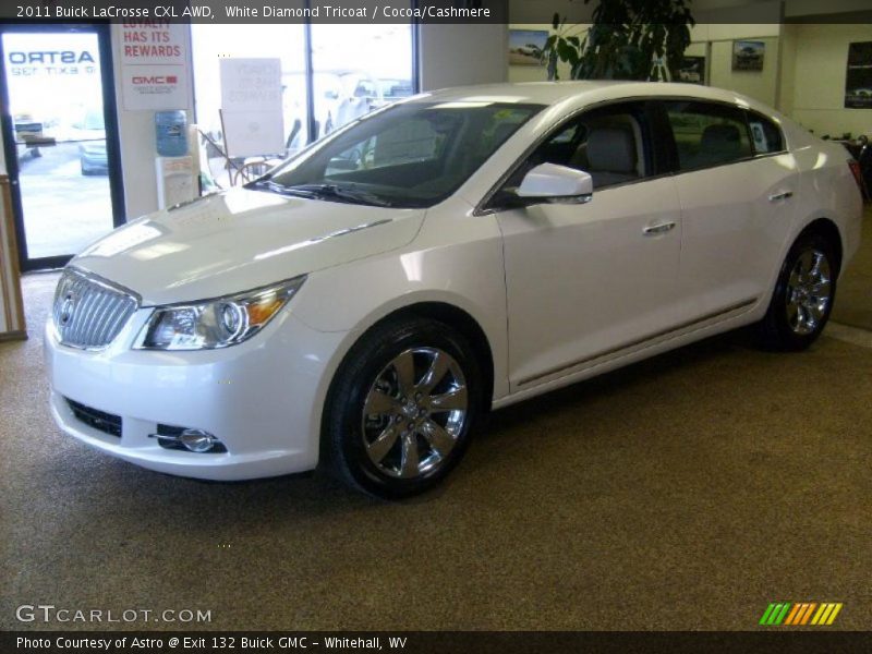 White Diamond Tricoat / Cocoa/Cashmere 2011 Buick LaCrosse CXL AWD