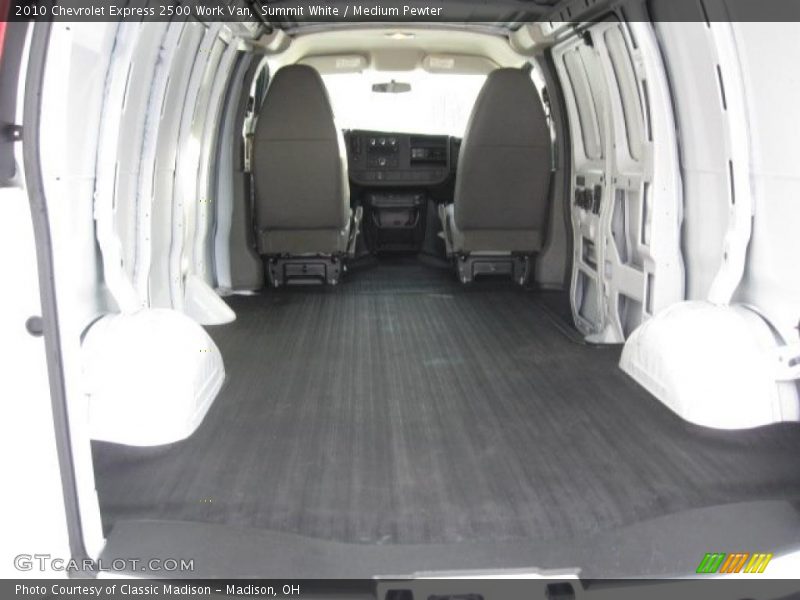  2010 Express 2500 Work Van Trunk