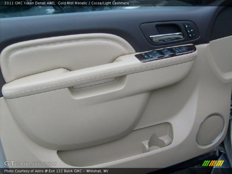 Door Panel of 2011 Yukon Denali AWD