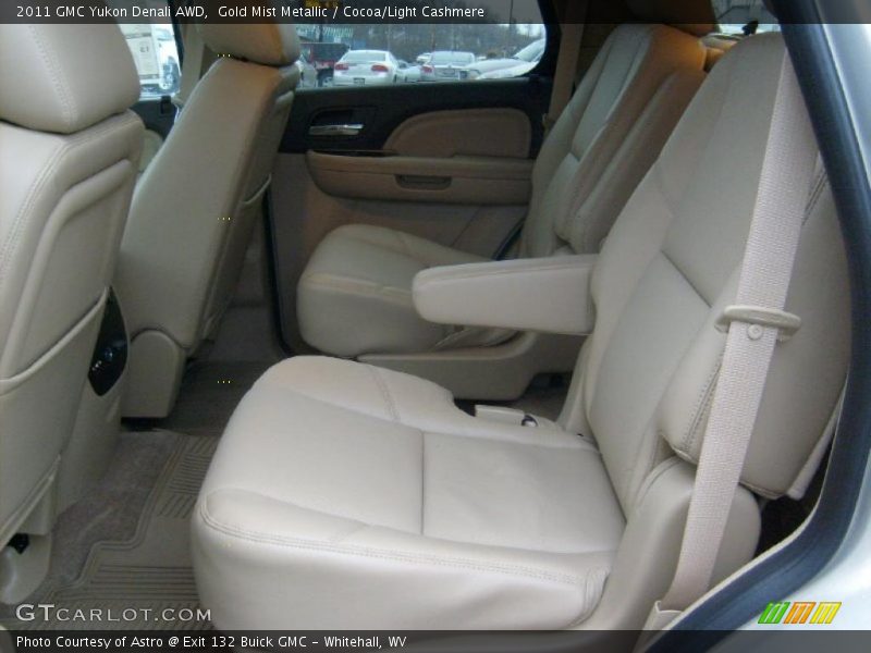  2011 Yukon Denali AWD Cocoa/Light Cashmere Interior