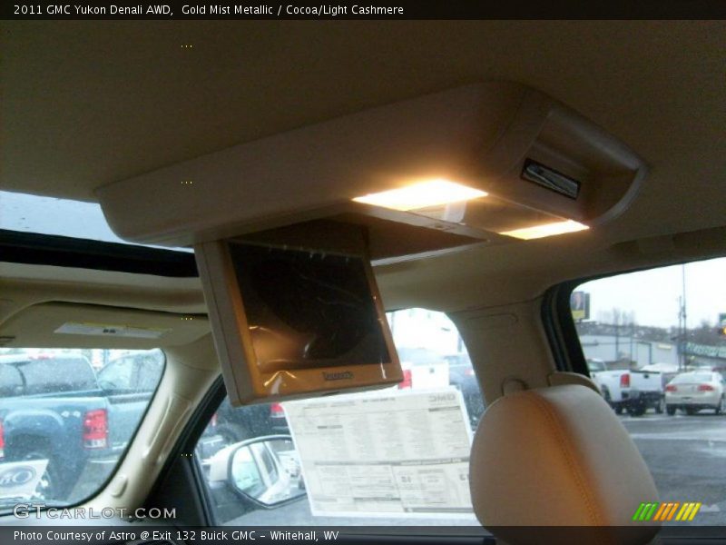 Gold Mist Metallic / Cocoa/Light Cashmere 2011 GMC Yukon Denali AWD