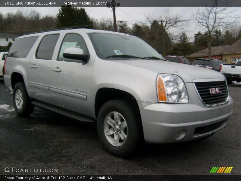 Pure Silver Metallic / Ebony 2011 GMC Yukon XL SLE 4x4